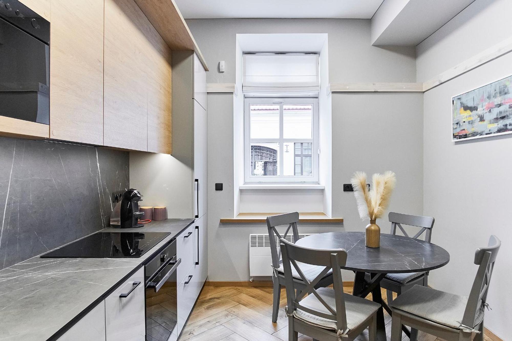 Cosy And Authentic Apartment In Vilnius Old Town Bagian luar foto